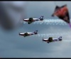 Trzy lecące samoloty i latawiec (photo)