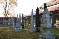 Lapidarium przy Kosciele sw. Krzyża (photo)