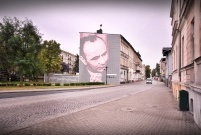  (photo)