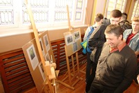 (photo)