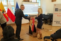 Leszno zwycięzcą Grunt na medal 2021 w województwie wielkopolskim, wręczenie odznaczenia w Ratuszu (photo)