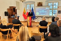 Leszno zwycięzcą Grunt na medal 2021 w województwie wielkopolskim, wręczenie odznaczenia w Ratuszu (photo)