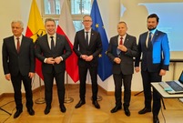 Leszno zwycięzcą Grunt na medal 2021 w województwie wielkopolskim, wręczenie odznaczenia w Ratuszu (photo)