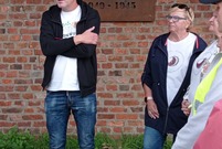  (photo)