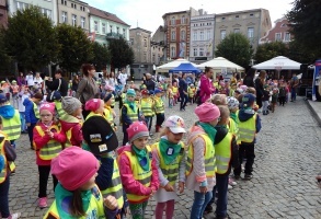 Zdjęcie, Przedszkolaki opanowały rynek (zdjęcia)