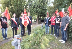 Zdjęcie, Uczcili pamięć leszczyńskich żołnierzy (zdjęcia)