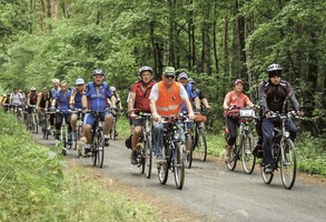 Zdjęcie, Wyśmienita aura towarzyszyła uczestnikom rowerówki